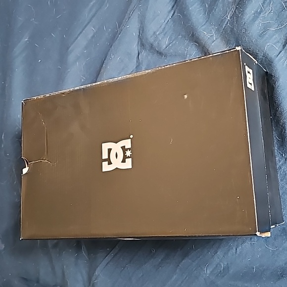 Dc shoes - Picture 4 of 7